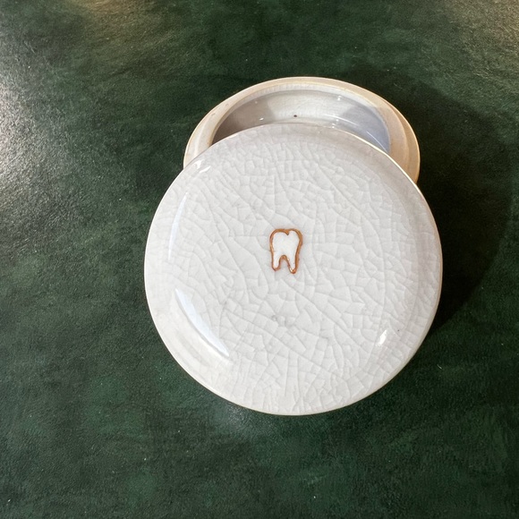 Vintage Ceramic Porcelain Homart Tooth Fairy Tooth Box - Picture 5 of 10